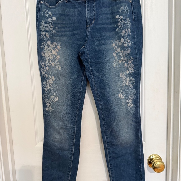 Vintage America Blues, Boho Skinny Floral Jeans, size 6 - Picture 4 of 4